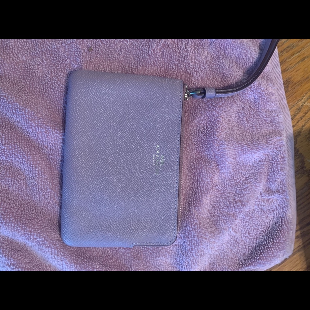 Polished pebble leather wristlet